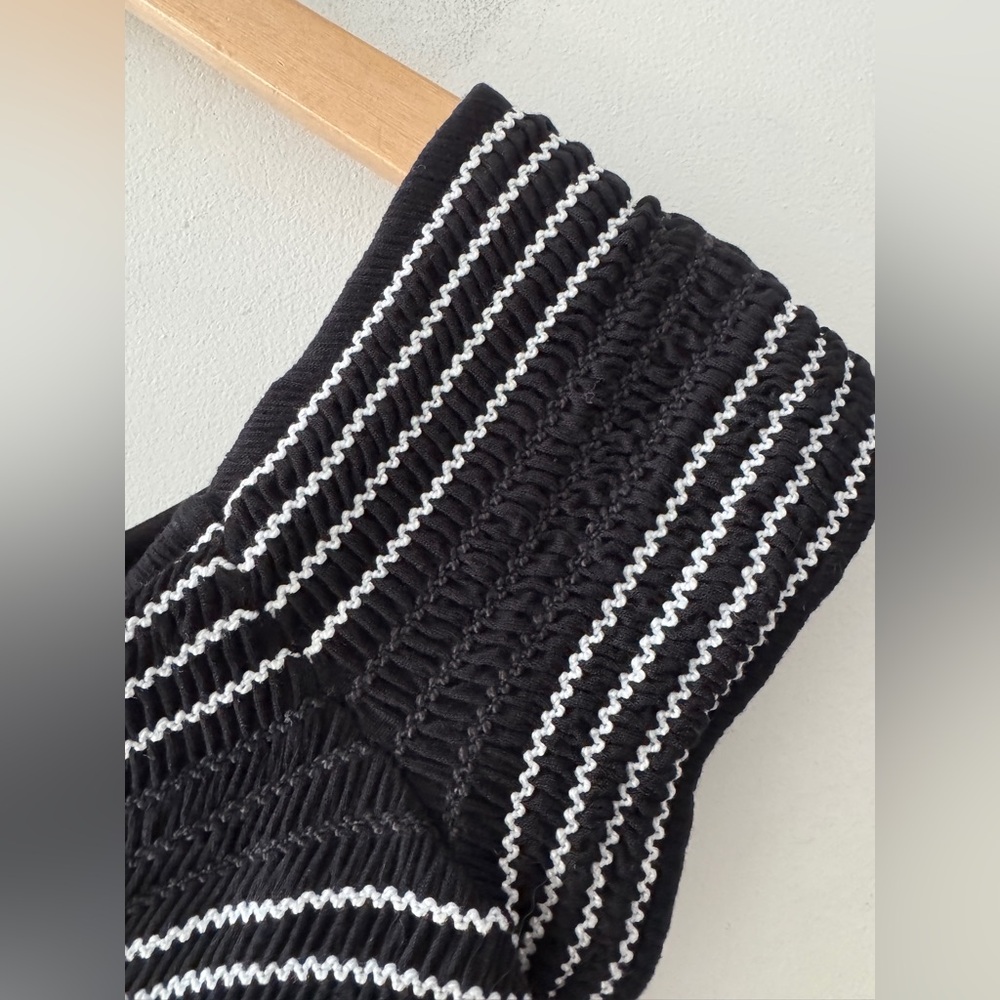 Bailey 44‎ Black and White Knit Off the Shoulder Top - Picture 2 of 4